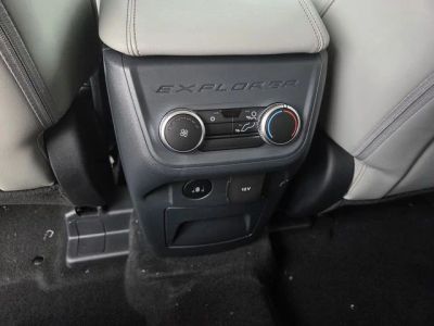 2026 Ford Explorer — photo 39 view