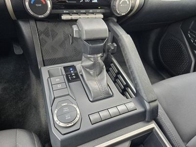 2024 Toyota Tacoma - Photo 14