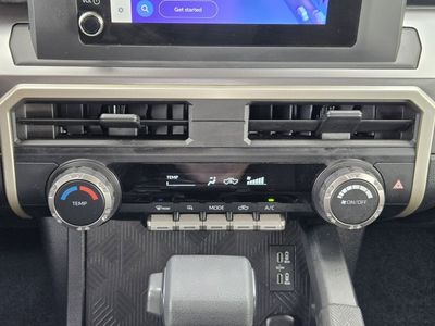 2024 Toyota Tacoma - Photo 13