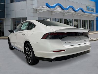 2026 Honda Accord Hybrid - Photo 3