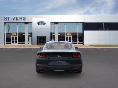 2025 Ford Mustang - Photo 6
