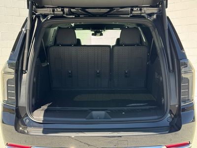 2026 Chevrolet Suburban LT - Photo 15