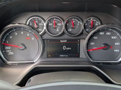 2023 Chevrolet Suburban - Photo 12