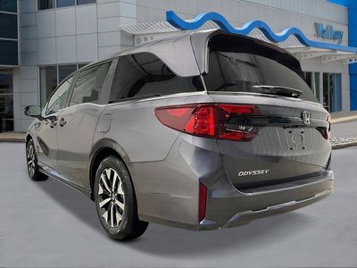 2026 Honda Odyssey — rear three-quarter view