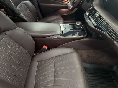 2018 Lexus LS - Photo 30