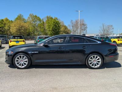2019 Jaguar XJ - Photo 2