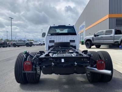 2025 Ford F-600SD - Photo 2
