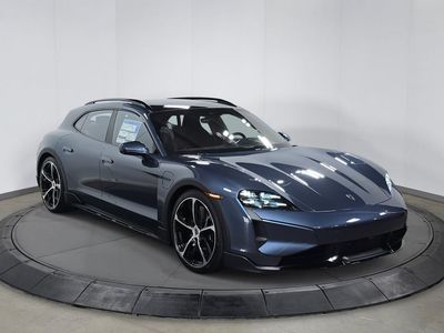 2025 Porsche Taycan Cross Turismo — photo 9 view