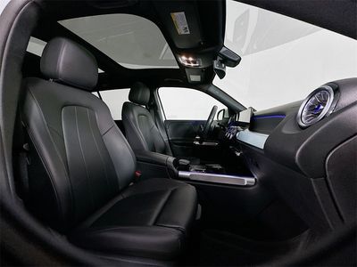 2023 Mercedes-Benz GLB — photo 25 view