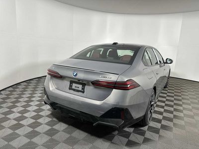 2026 BMW i5 — photo 9 view