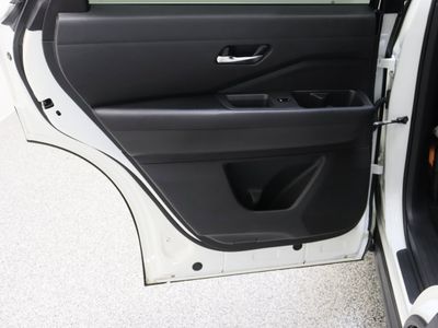 2022 Nissan Pathfinder FWD - Photo 27