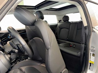 2024 MINI Hardtop 2 Door - Photo 20