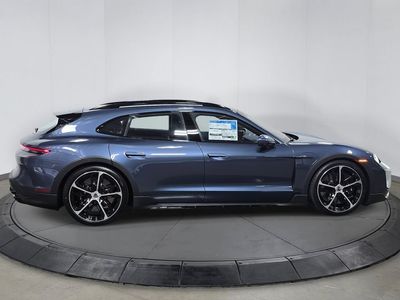 2025 Porsche Taycan Cross Turismo — photo 8 view