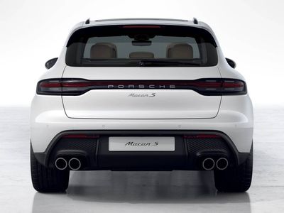 2026 Porsche Macan — photo 7 view