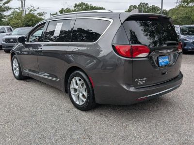 2018 Chrysler Pacifica - Photo 3