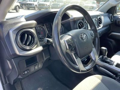 2019 Toyota Tacoma - Photo 18