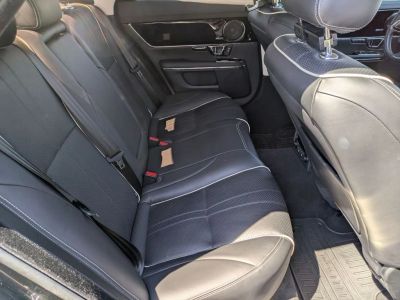 2019 Jaguar XJ - Photo 22
