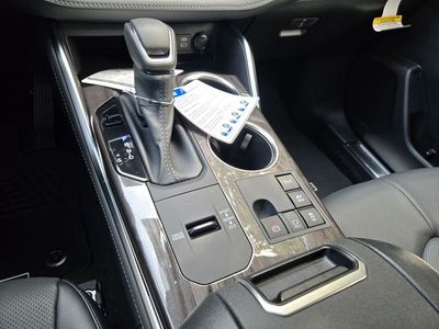 2026 Toyota Highlander Hybrid - Photo 14