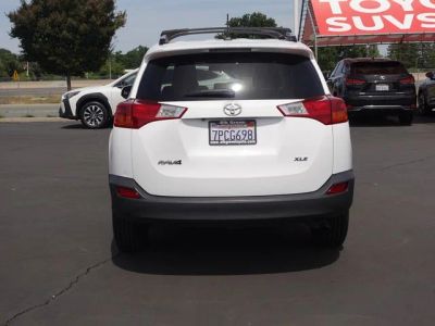 2015 Toyota RAV4 - Photo 9