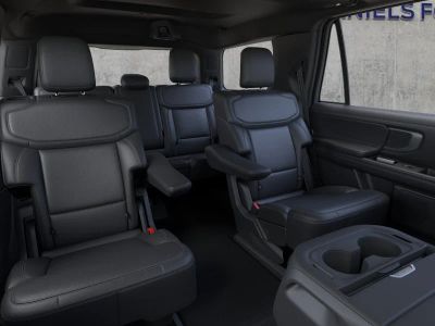 2026 Ford Expedition — photo 11 view