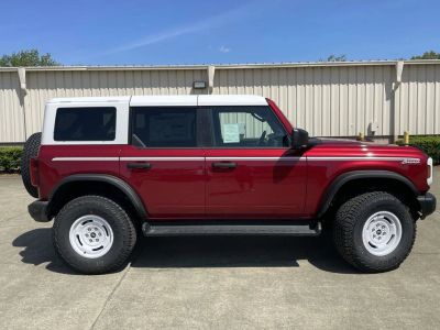 2026 Ford Bronco - Photo 2
