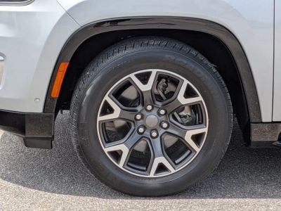 2024 Jeep Wagoneer - Photo 9
