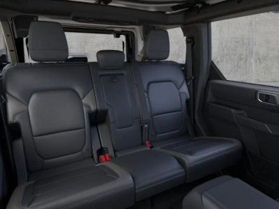 2026 Ford Bronco — photo 11 view