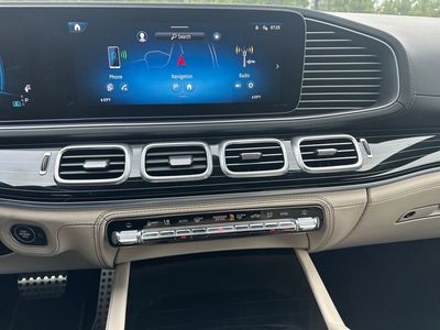 2024 Mercedes-Benz GLE — engine compartment view