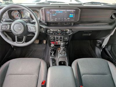 2025 Jeep Gladiator - Photo 20