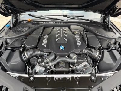 2026 BMW 850i - Photo 10