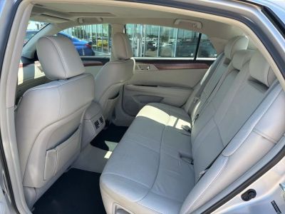 2011 Toyota Avalon - Photo 26