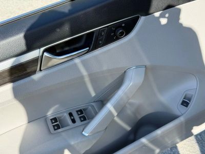 2017 Volkswagen Passat - Photo 19
