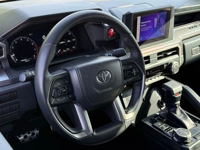 2025 Toyota Tacoma TRD Sport - Photo 16
