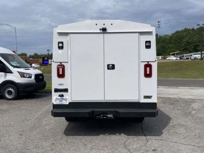 2025 Ford Transit Chassis - Photo 4