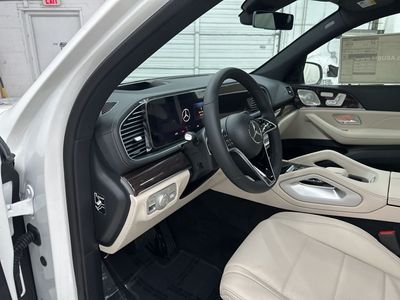 2026 Mercedes-Benz GLE - Photo 9