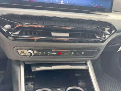 2025 BMW 3 Series - Photo 13