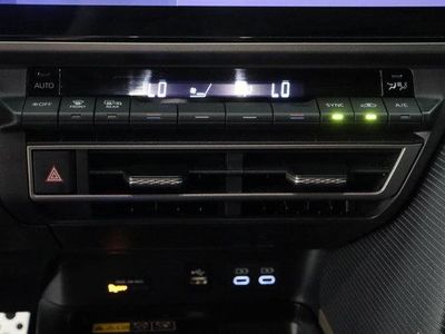 2026 Toyota Camry FWD - Photo 20