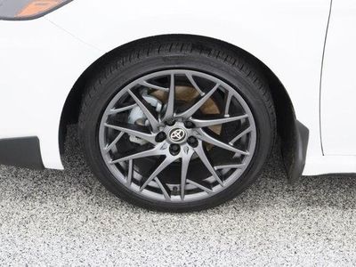 2026 Toyota Camry FWD - Photo 11
