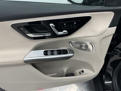 2026 Mercedes-Benz GLC - Photo 11