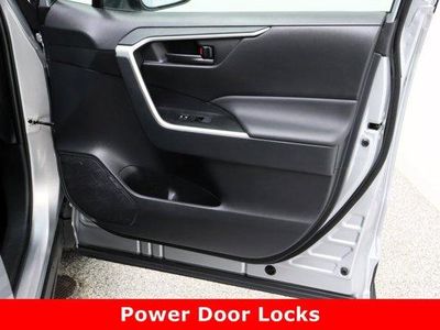 2025 Toyota RAV4 AWD - Photo 31