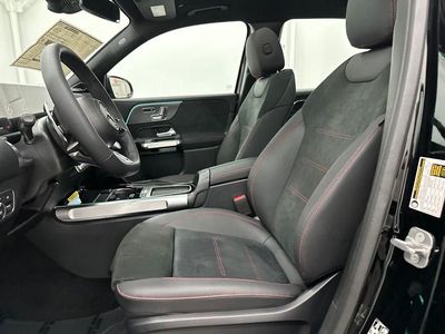 2025 Mercedes-Benz GLB - Photo 36