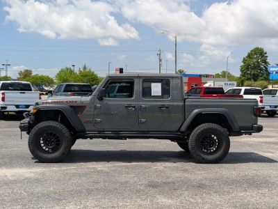2020 Jeep Gladiator - Photo 2