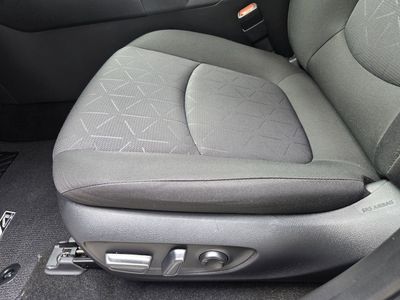 2024 Toyota RAV4 Hybrid - Photo 15
