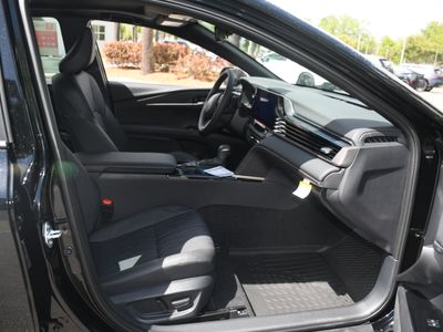 2026 Toyota Camry - Photo 11