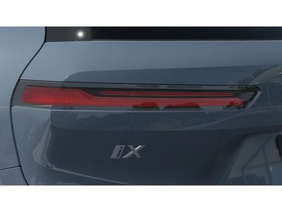 2026 BMW iX xDrive45 - Photo 8