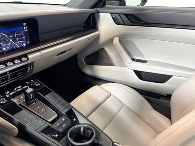 2023 Porsche 911 — photo 22 view