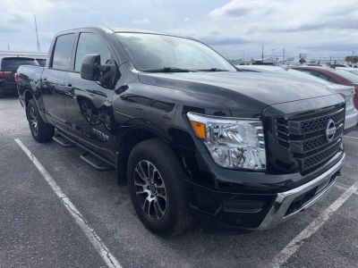 2023 Nissan Titan - Photo 3