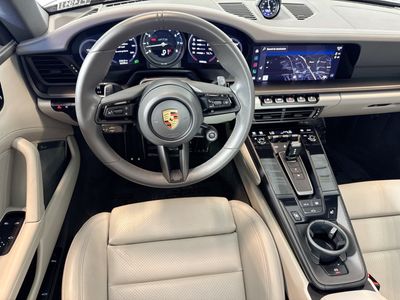 2023 Porsche 911 — photo 21 view