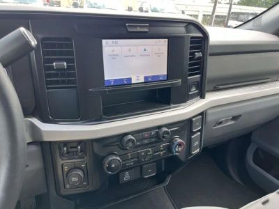 2025 Ford F-350SD - Photo 17