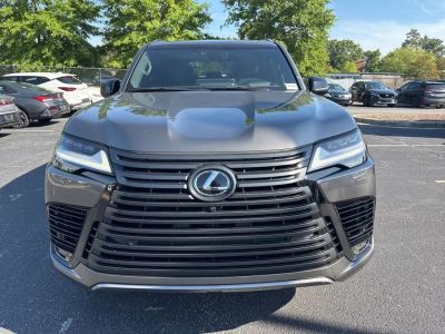 2024 Lexus LX - Photo 9